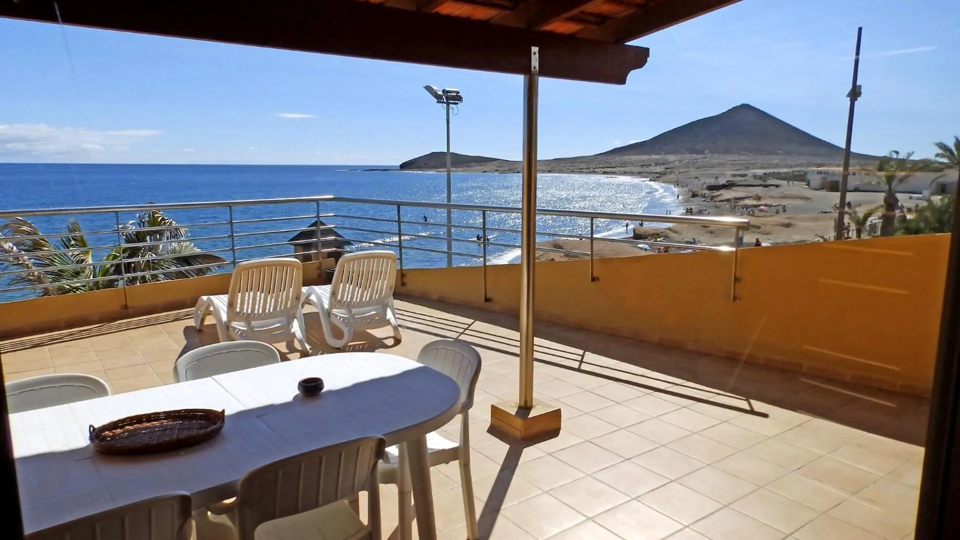 Maisonette Wohnung Mit Meerblick Von Dachterrasse El Medano